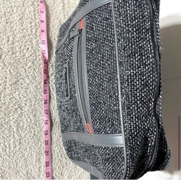 Vintage Oscar De La Renta Travel Bag Shoulder Bag - Picture 9 of 12